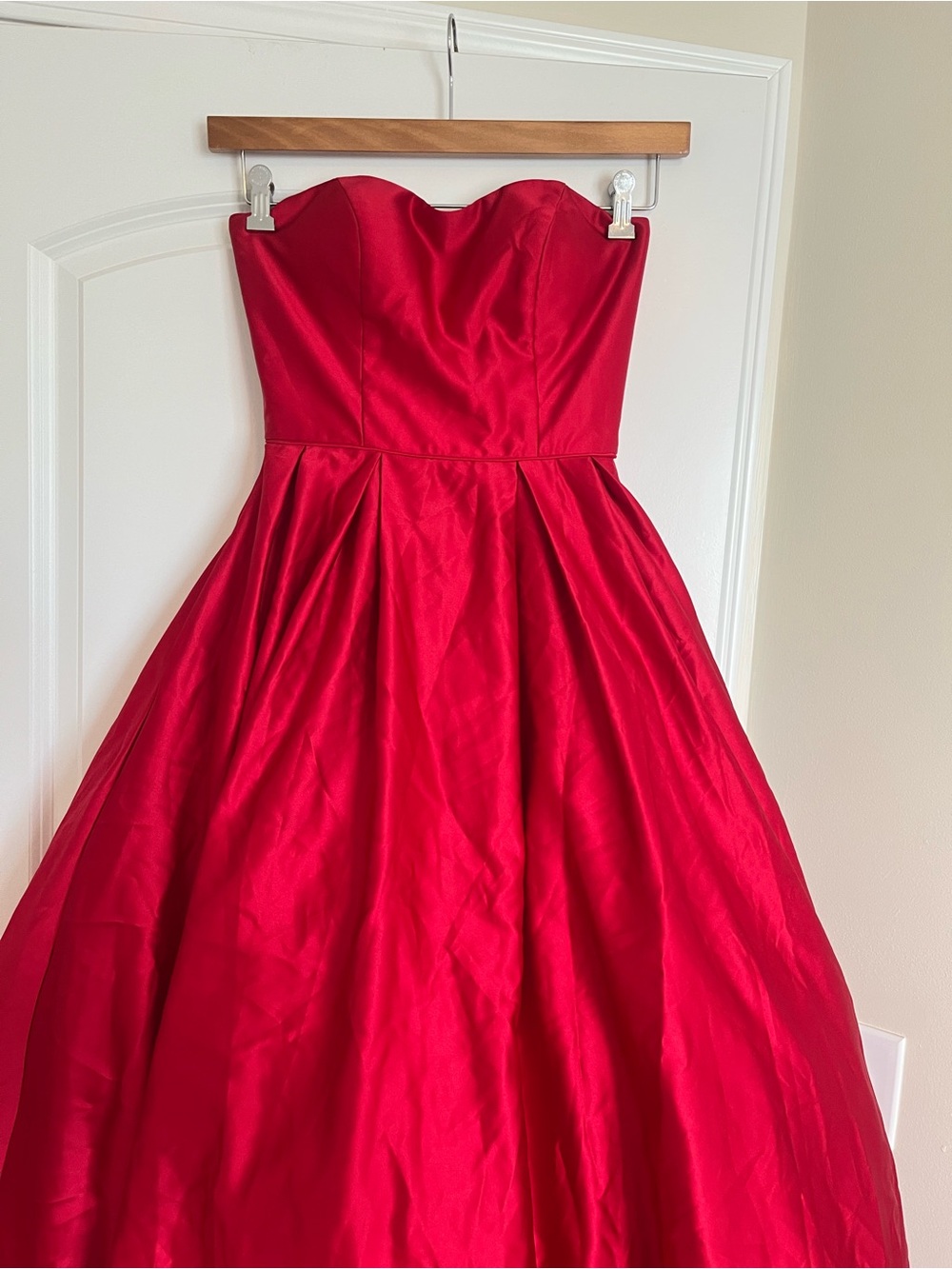 Strapless Betsy & Adam ballgown